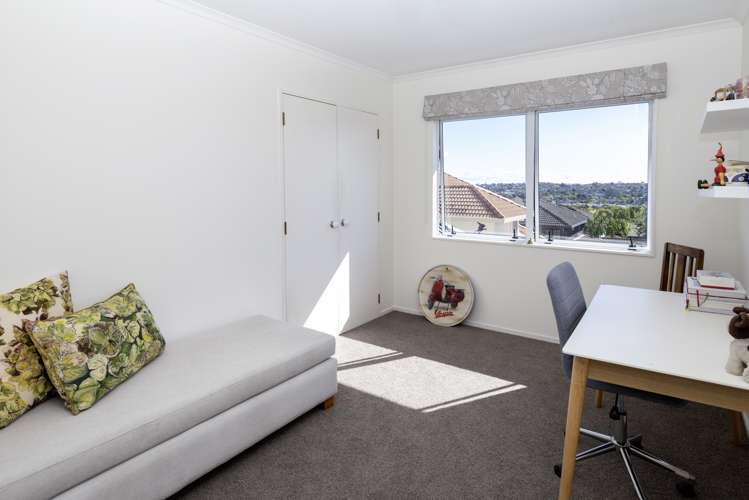 2/67 Simmental Crescent Somerville_18