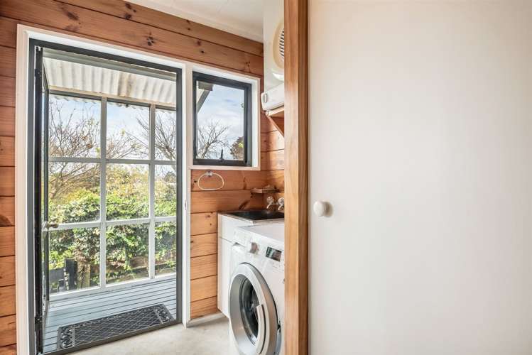 2/9 Teal Crescent Beach Haven_13