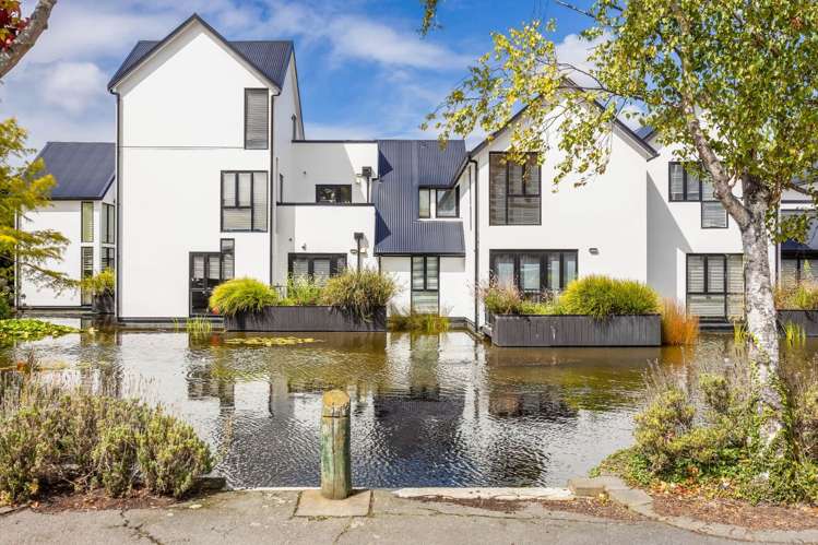 10/140 Office Road Merivale_0