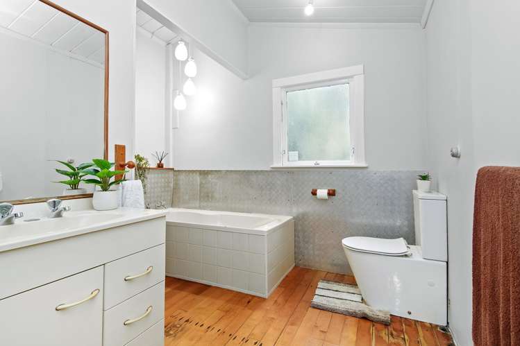 5 South Street Tawa_9