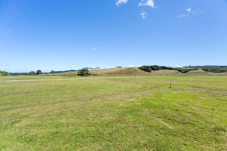 1514 Run Road Tapora_40