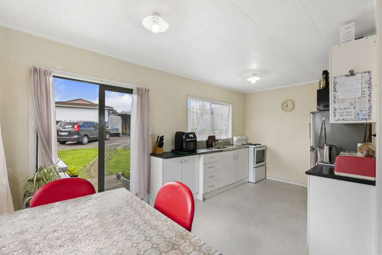 86 Finlayson Avenue Clendon Park_5