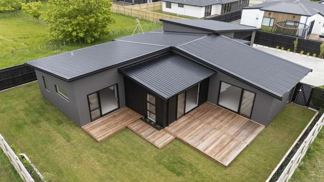 126 Churcher Street Feilding_3