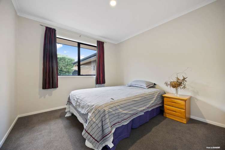 2 Lurgan Drive East Tamaki_16