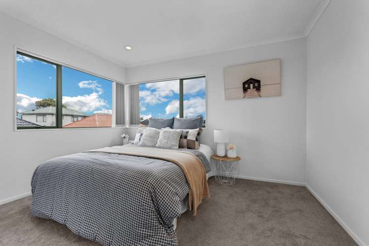 4 Royalpark Place Favona_11