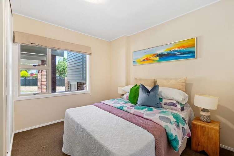 37 Fickling Ave Mount Roskill_15