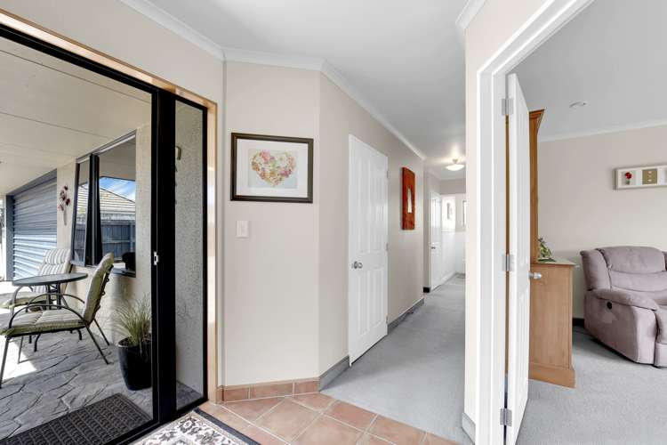 55 Aldinga Avenue Stoke_5