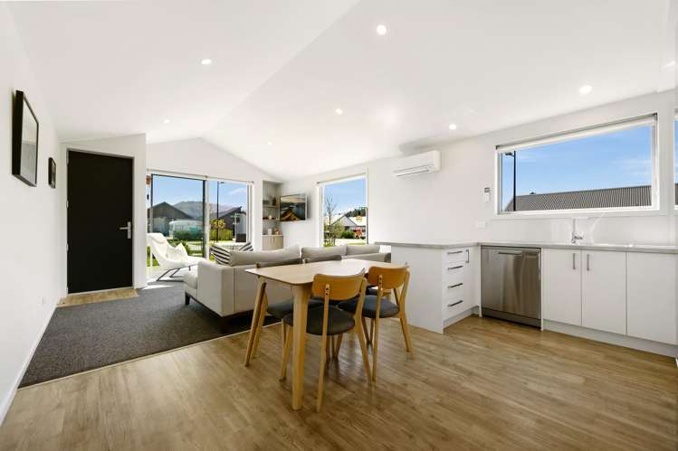 12 Mount Burke Street_2