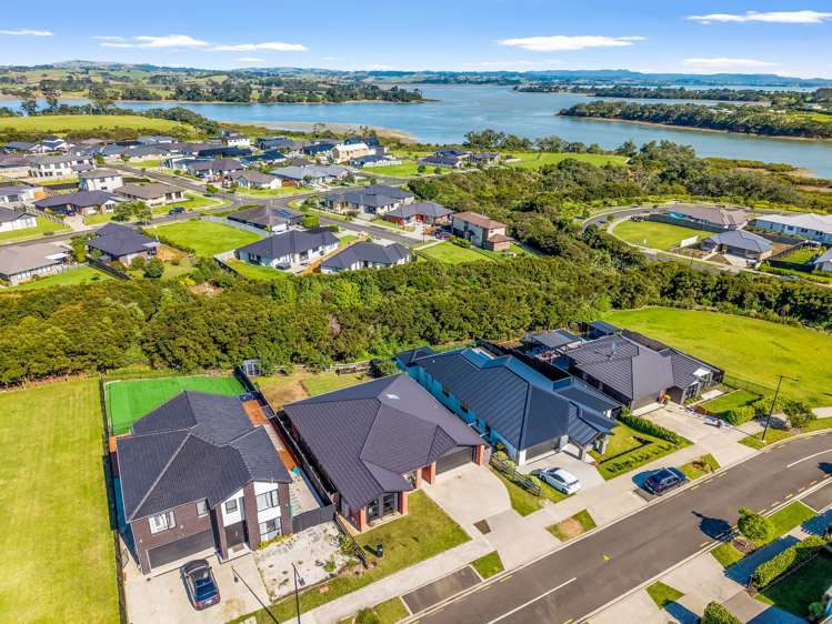 14 Wheriko Avenue Glenbrook_24