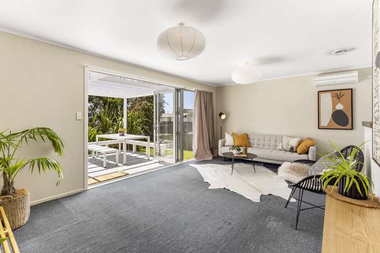 6 Brennan Avenue Te Atatu Peninsula_2