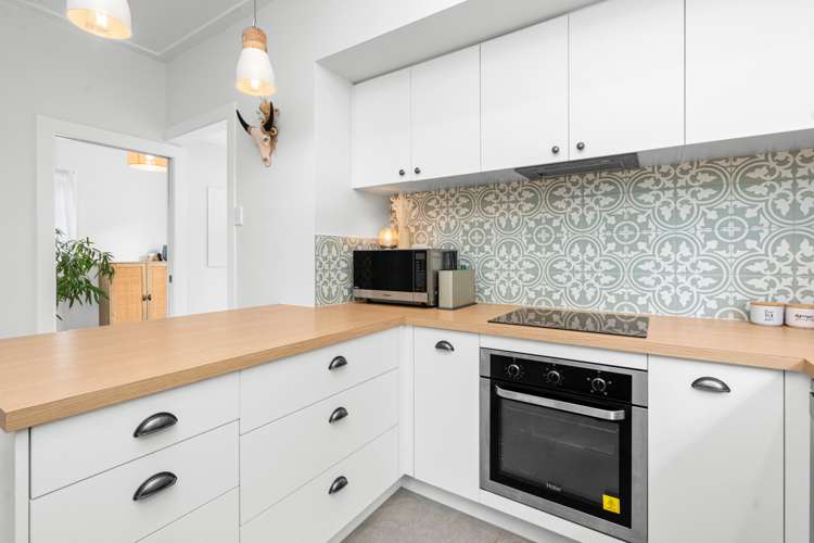 6 Anzac Road Morningside_10