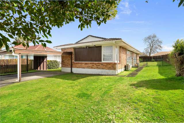 7 Manston Road Mangere_2