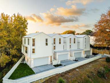 1/2 Woodstock Road_1