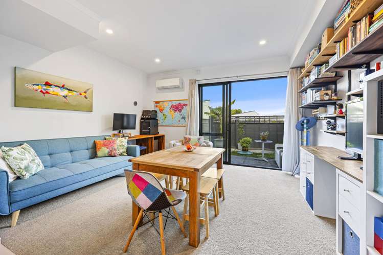 29 De Havilland Road Hobsonville_7