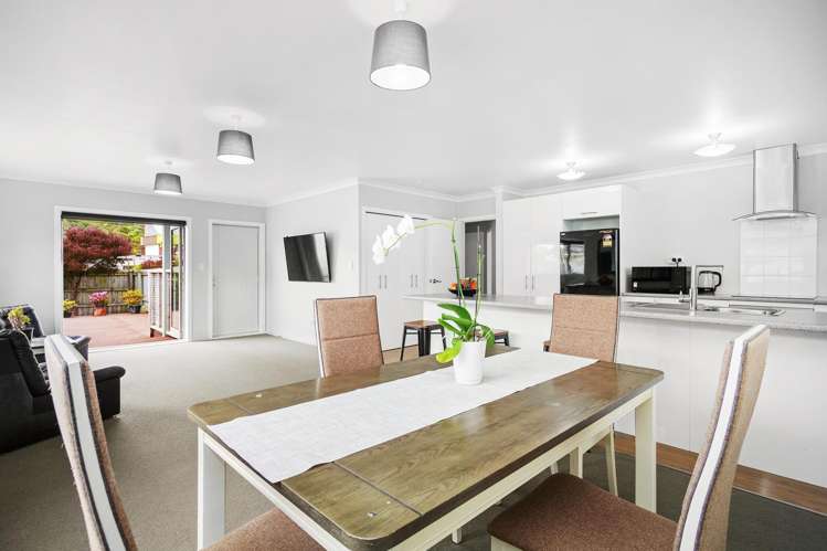 269 Warspite Avenue Waitangirua_8