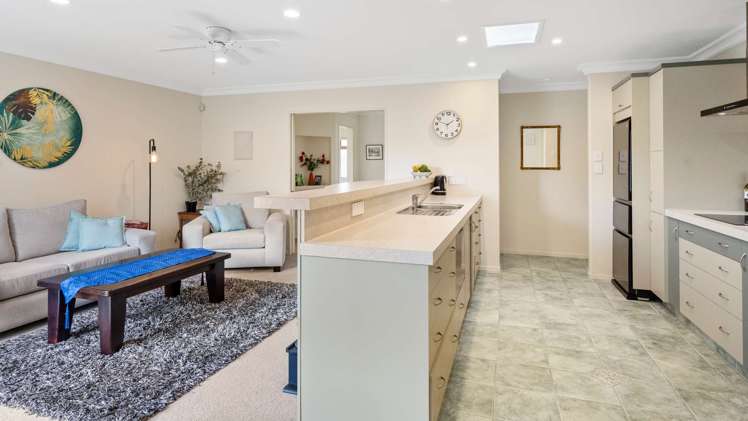 67 Kahira Crescent Papamoa Beach_13