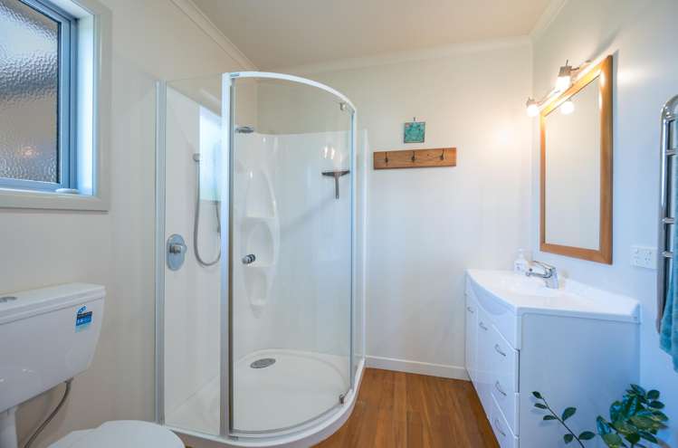 2 Collins Road Richmond_15