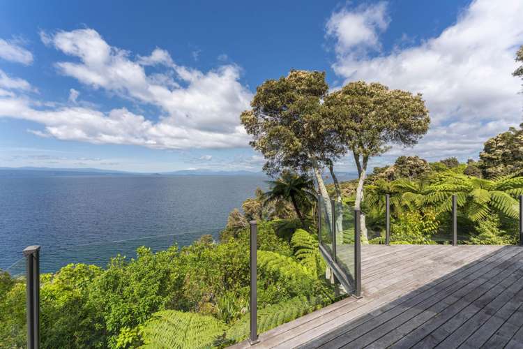 47 Whakamoenga Point Acacia Bay_27