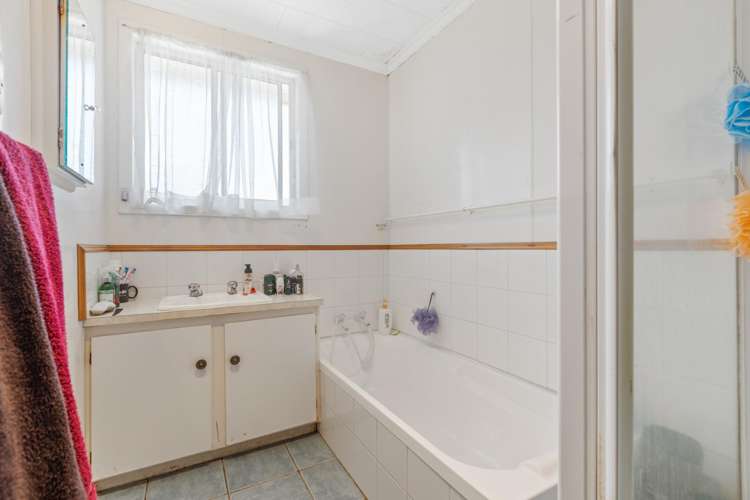 64a Broadway Waitara_18