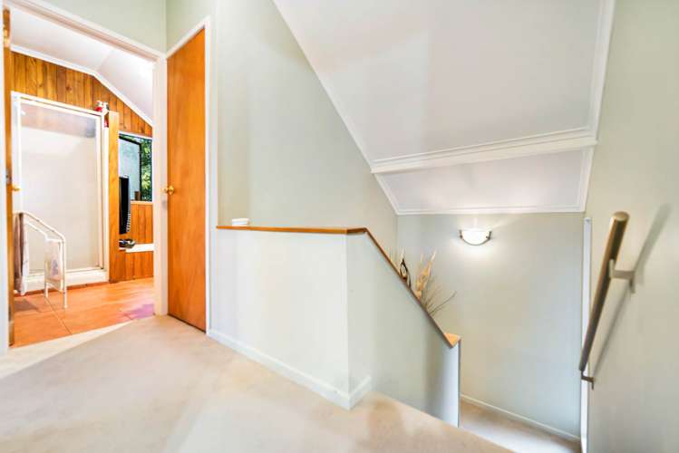 2/3 Lyell Court Clover Park_13