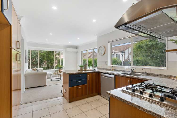 41 Gillett Place Botany Downs_10