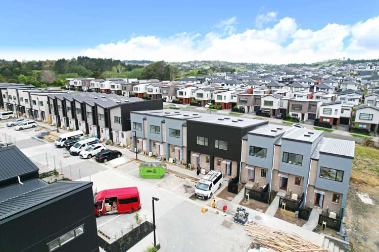 27 Kiato Lane Flat Bush_22