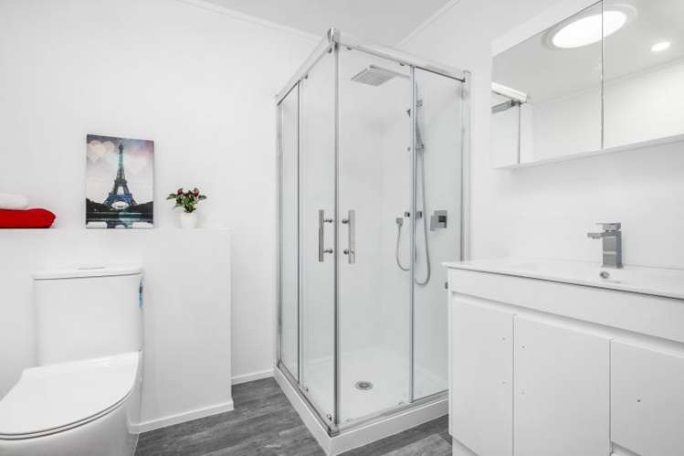 2/1 Roys Road Manurewa_6