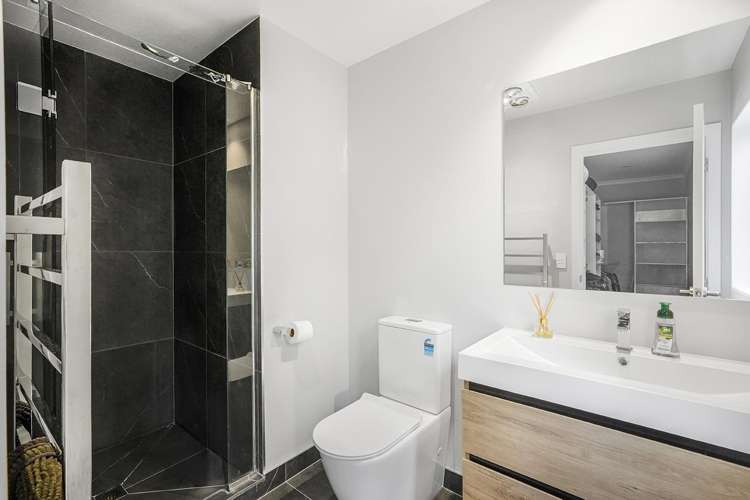 5 Te Tiireke Drive Glenview_10