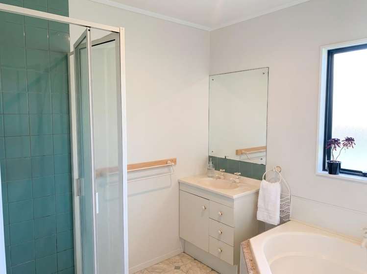 3 Springdale Grove Fitzherbert_5