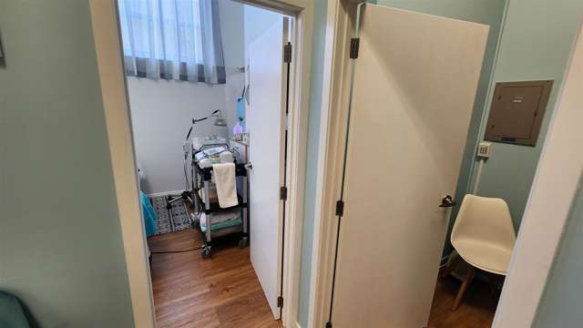 2/17 Aviemore Drive Highland Park_4