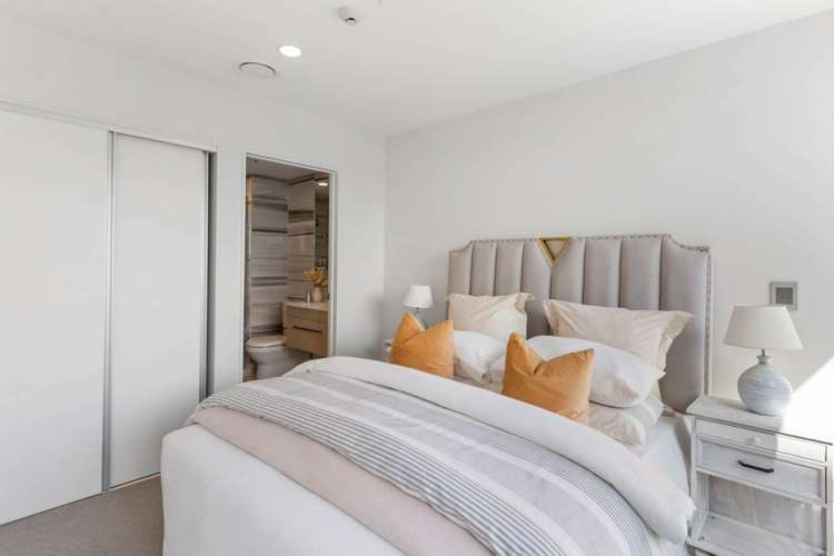 406/10 Lion Place Epsom_16