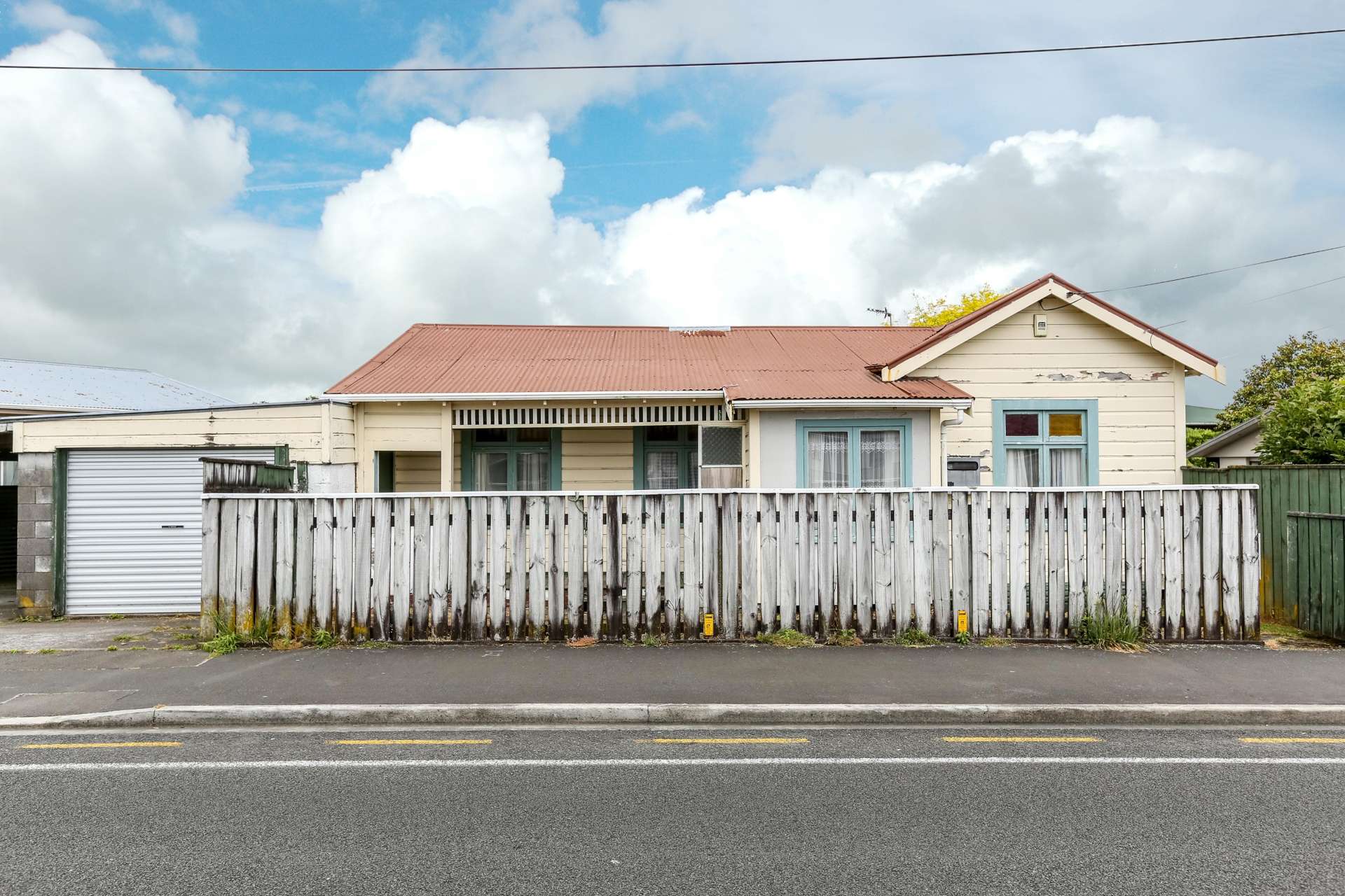 166 Tukapa Street Westown_0