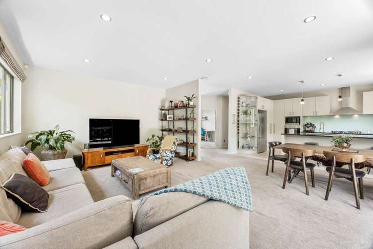 34 Barwick Place Stanmore Bay_5