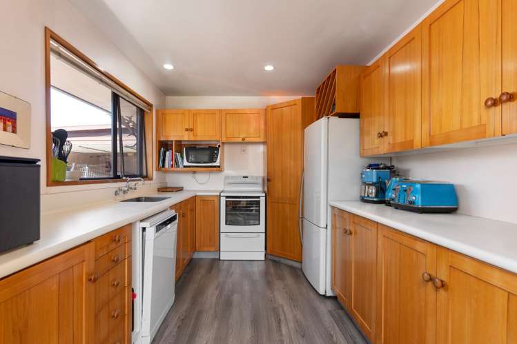 68 Lancewood Drive_5