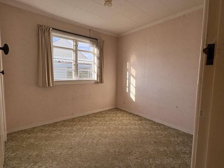 33 Renfrew Street Balclutha_10