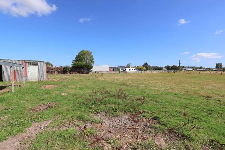 13 Danube Road Winton Surrounds_17