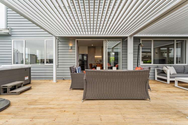 2 Boocock Crescent Orewa_10