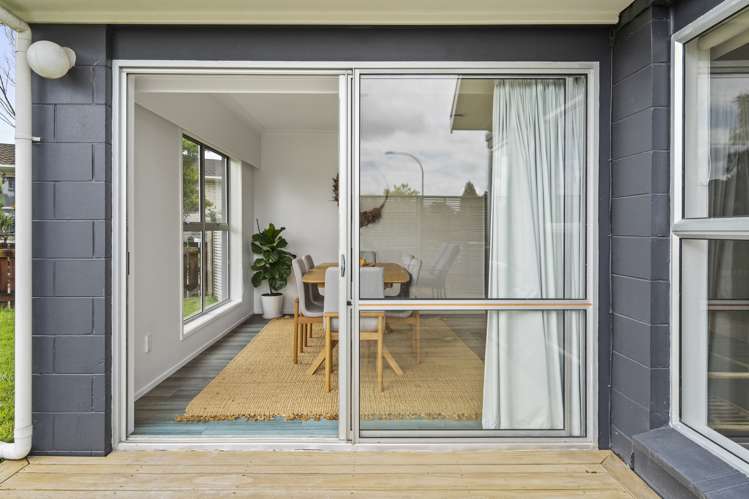 8 Gordon Place Leamington_16