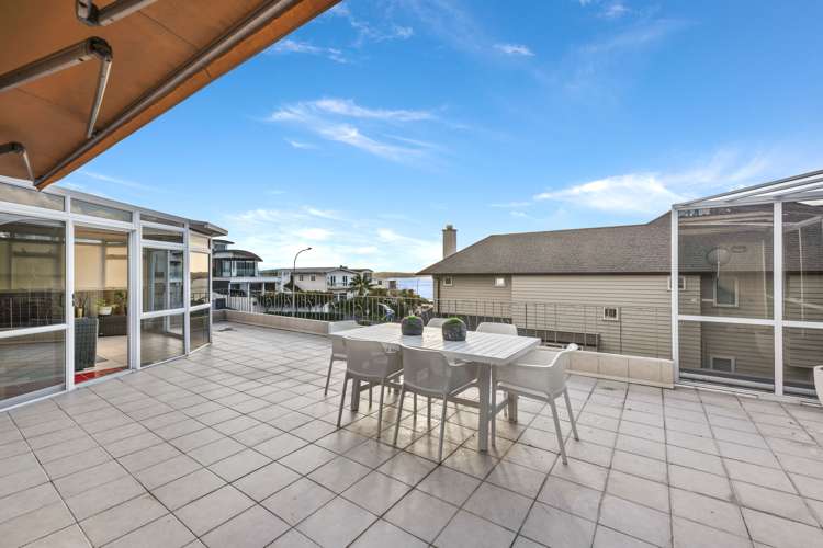 2/9 Takutai Avenue Bucklands Beach_13