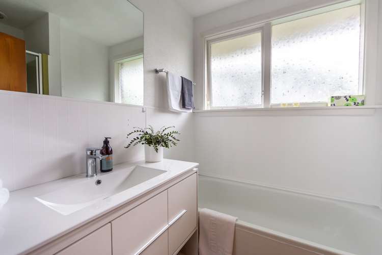 49 Skerten Avenue Hornby_13