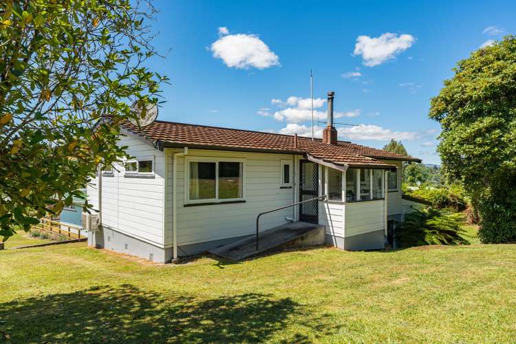 6 Tarrangower Avenue Taumarunui_11