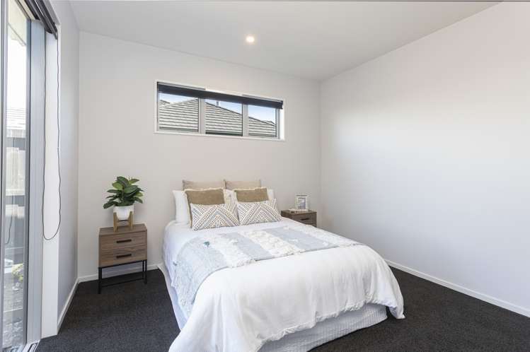 17 Picadilly Avenue Casebrook_19