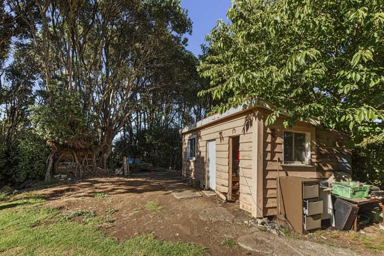 6 Rangi Street Mokau_21