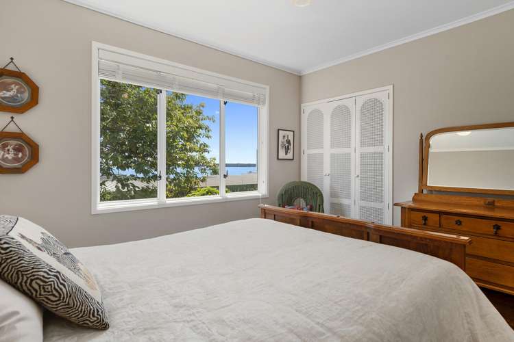 38 Woods Avenue Matua_13