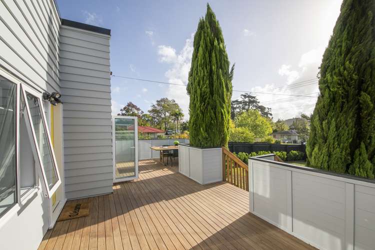 166 Henderson Valley Road Henderson_3