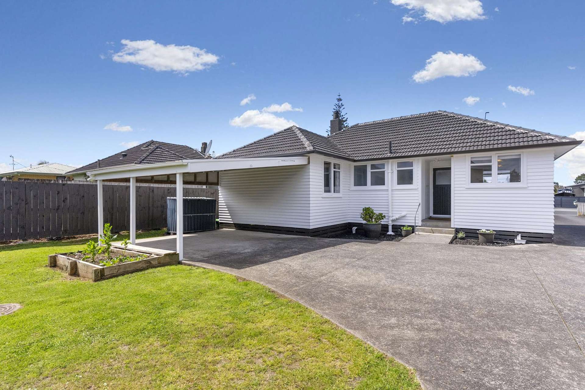 56 Kelwyn Road Kelston_0