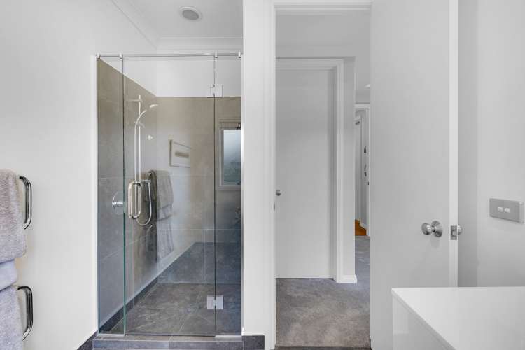 11 Squire Drive Awatoto_13