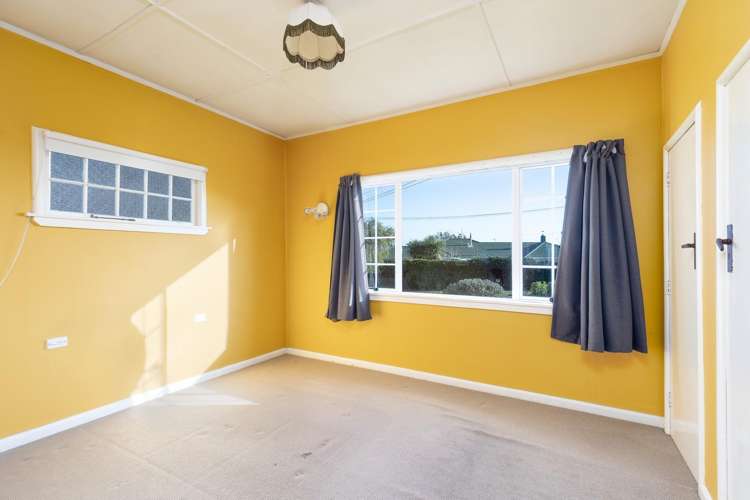 1/11 Sadlier Street Stoke_11