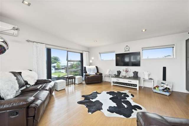 14 Pompano Key Papamoa_3