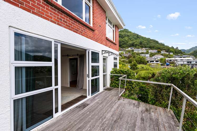 15 Taranaki Street Picton_18